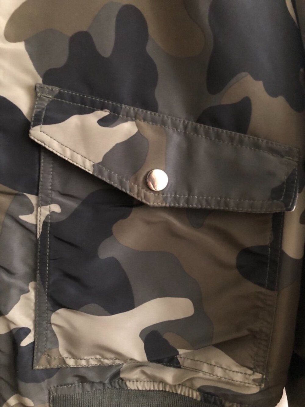 Women's camo puffer jacket - Picture 4 of 4
